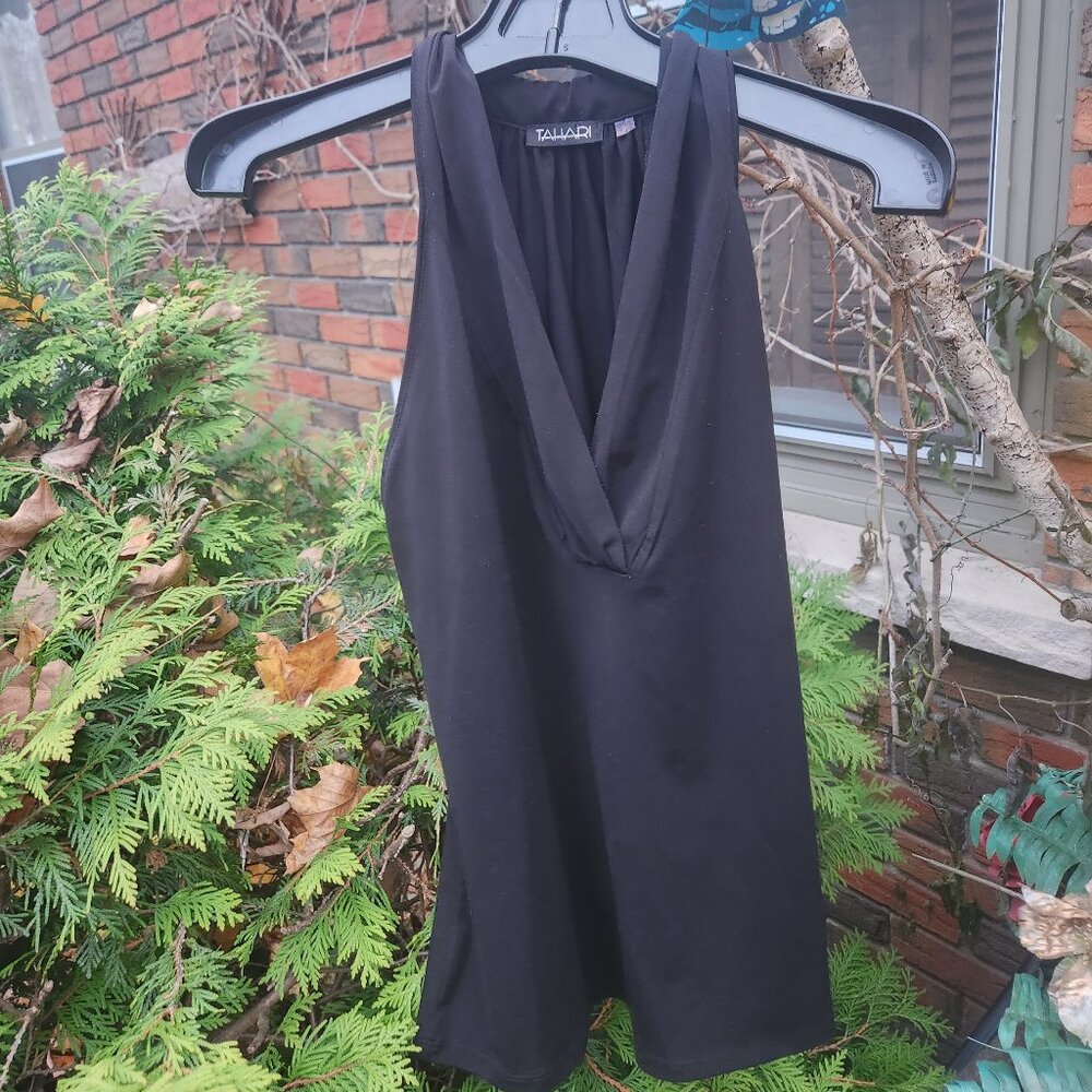 A18 Sexy, dressy satiny black Tahari halter top - great forwork under jacket